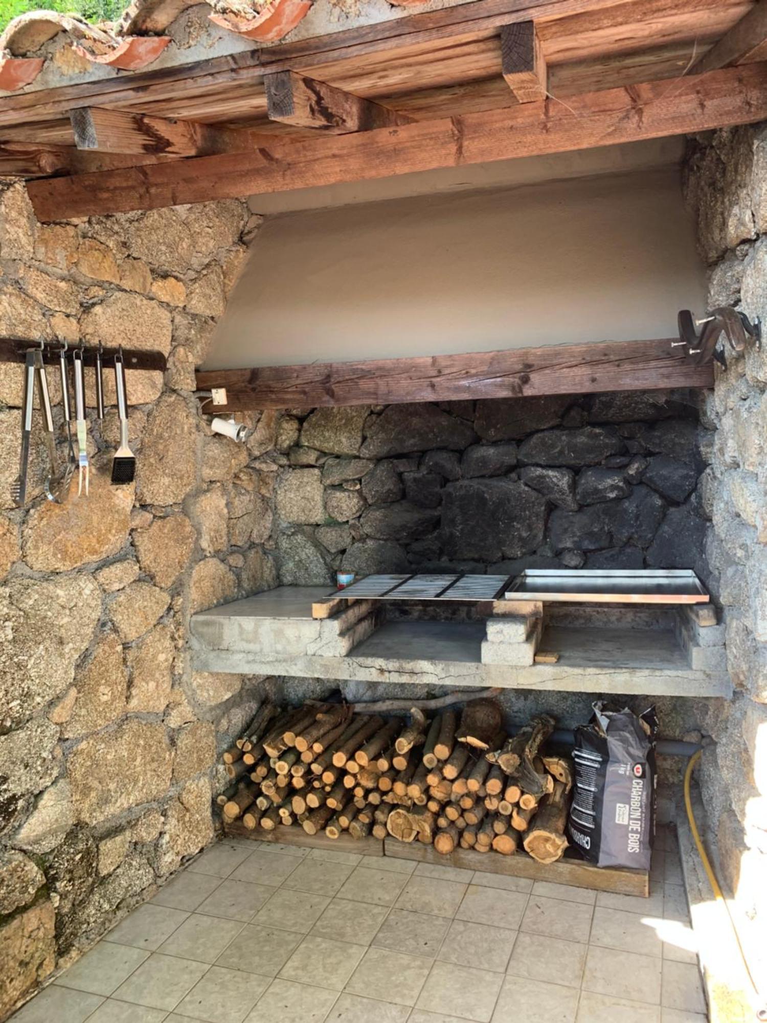 Gite Pommier Au Chateau Des Pauses Villa Saint-André-de-Majencoules Eksteriør billede